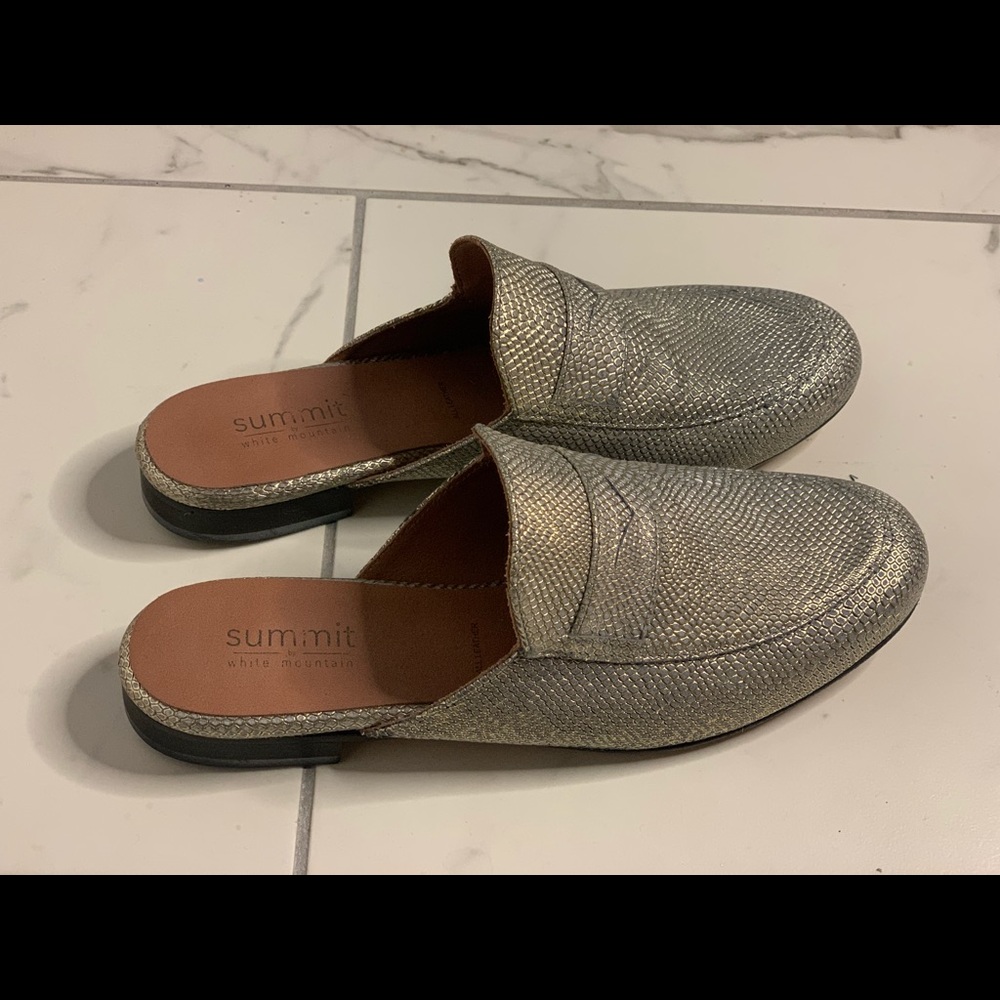 Summit by White Mountain Silver Mules